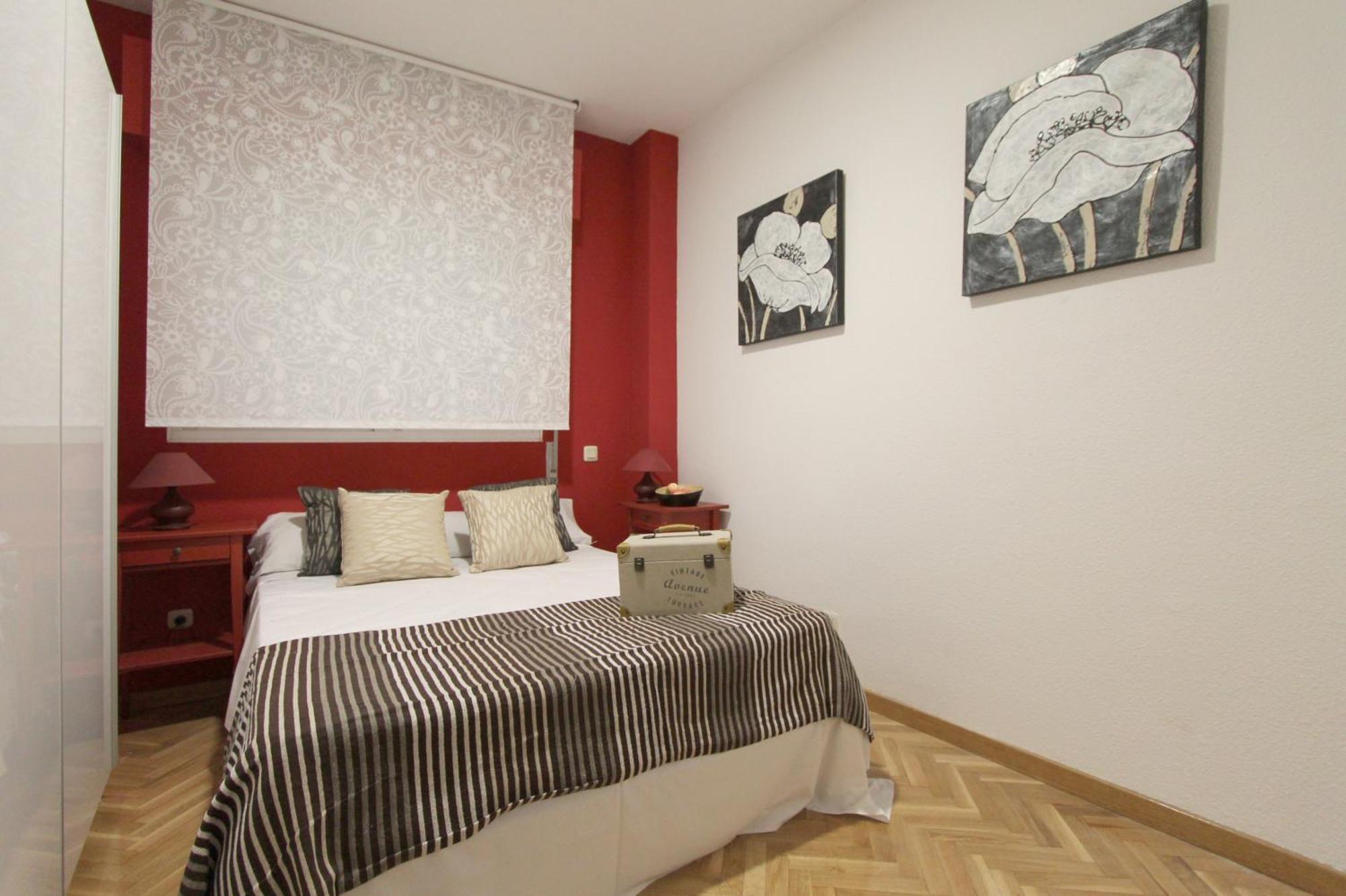 Apartamentos Goyescas Deco Мадрид Номер фото