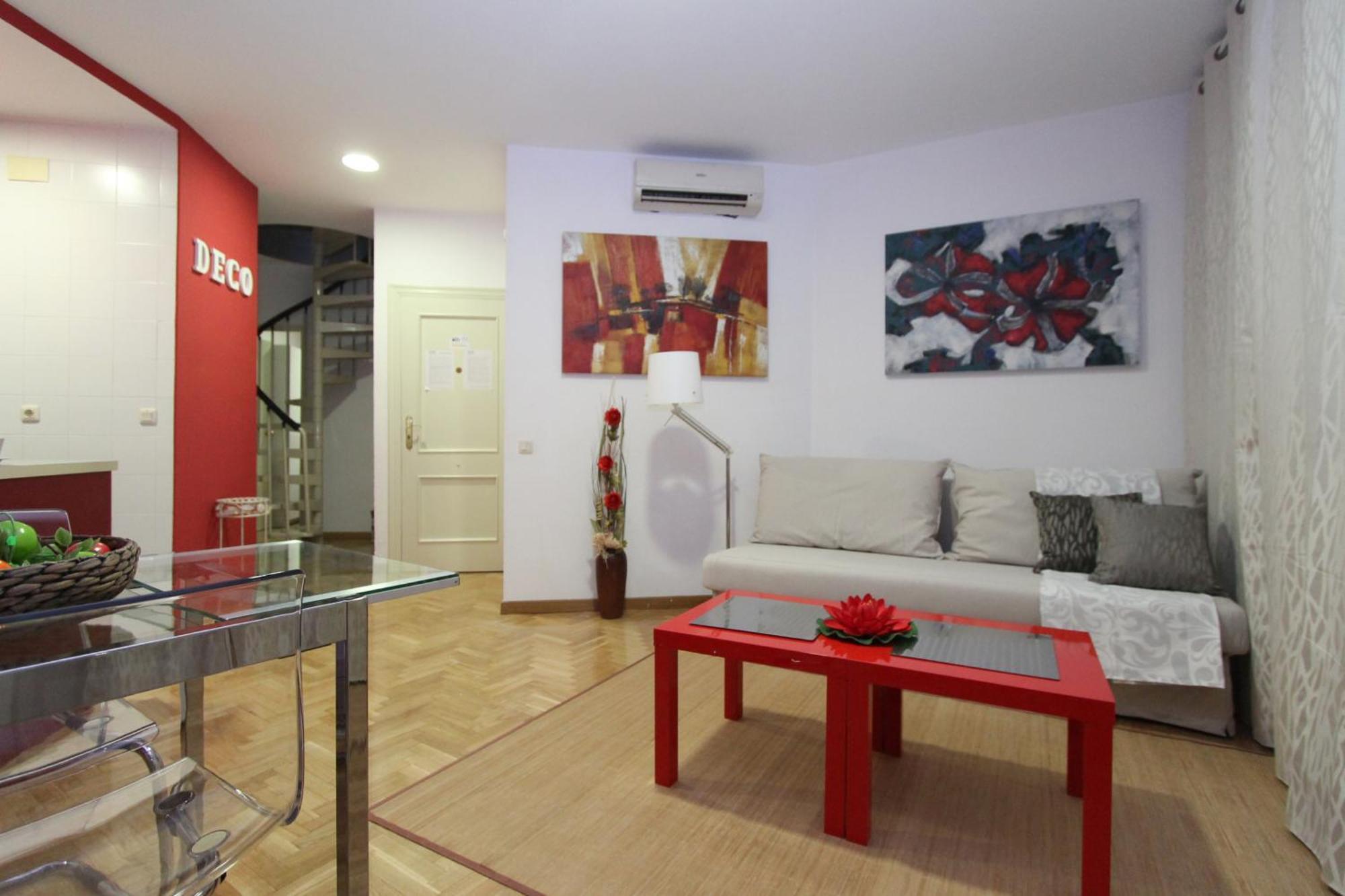 Apartamentos Goyescas Deco Мадрид Номер фото