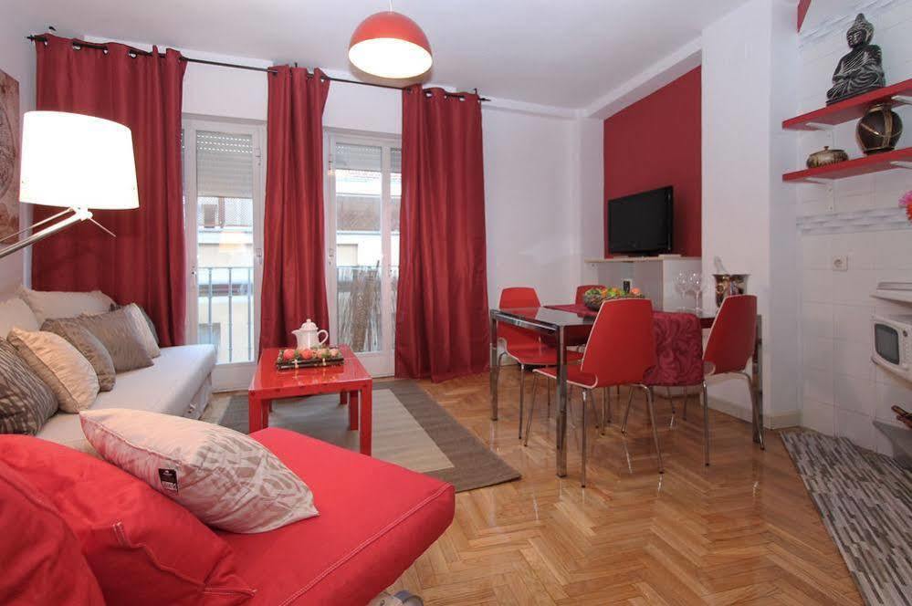 Apartamentos Goyescas Deco Мадрид Экстерьер фото